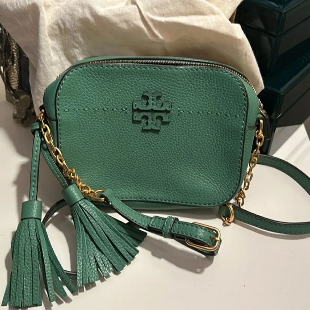 💫Tory Burch: McGraw Camera Bag - Picture 2 of 10